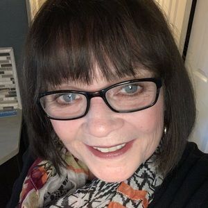 Meet your Posher, Peggy